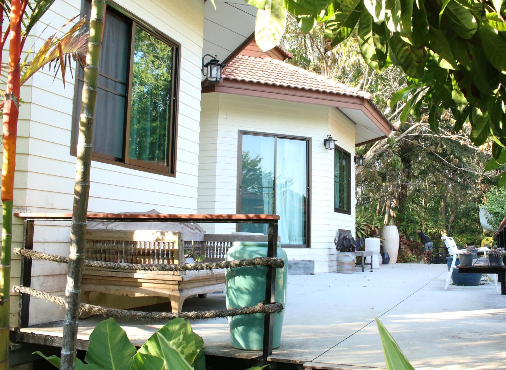 Navari Homestay Rayong Buitenkant foto