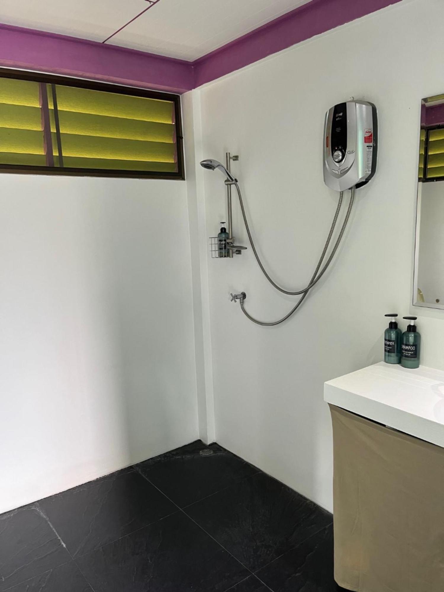 Navari Homestay Rayong Buitenkant foto